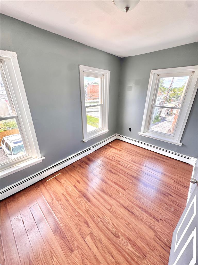 639 West Greenleaf Street Property Photo 11