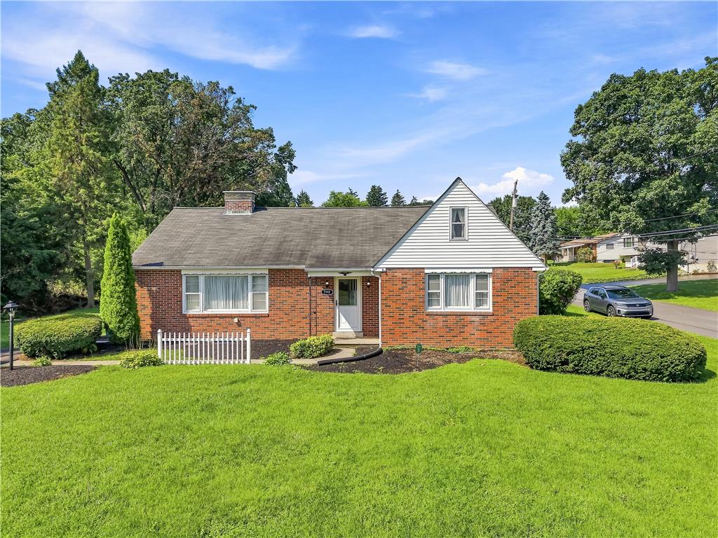 798 Krocks Court Property Photo 1