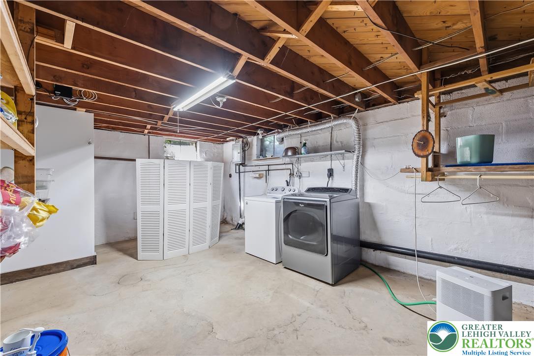 798 Krocks Court Property Photo 24