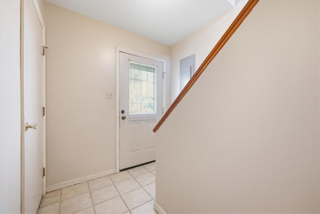 1902 West Walnut Street Property Photo 7