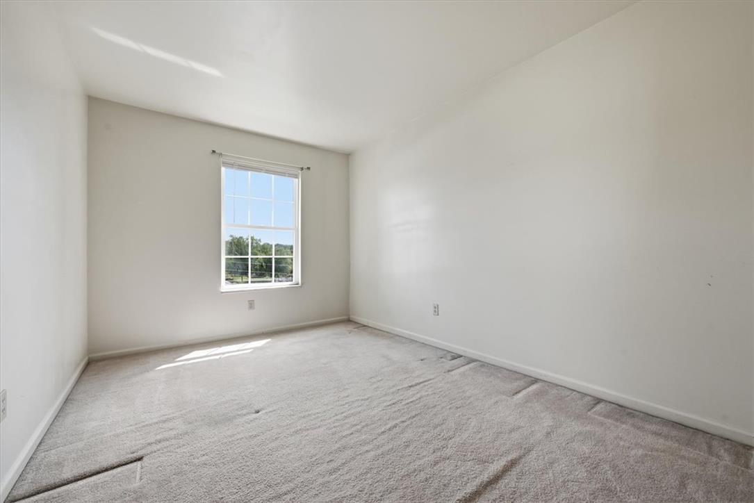 1902 West Walnut Street Property Photo 16