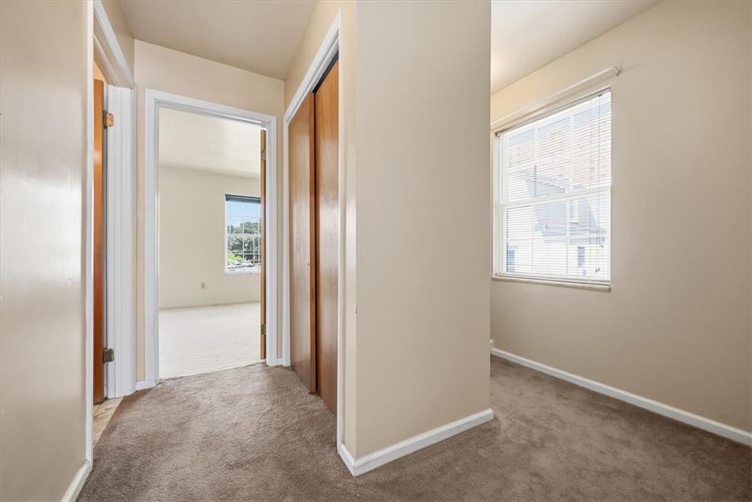 1902 West Walnut Street Property Photo 19