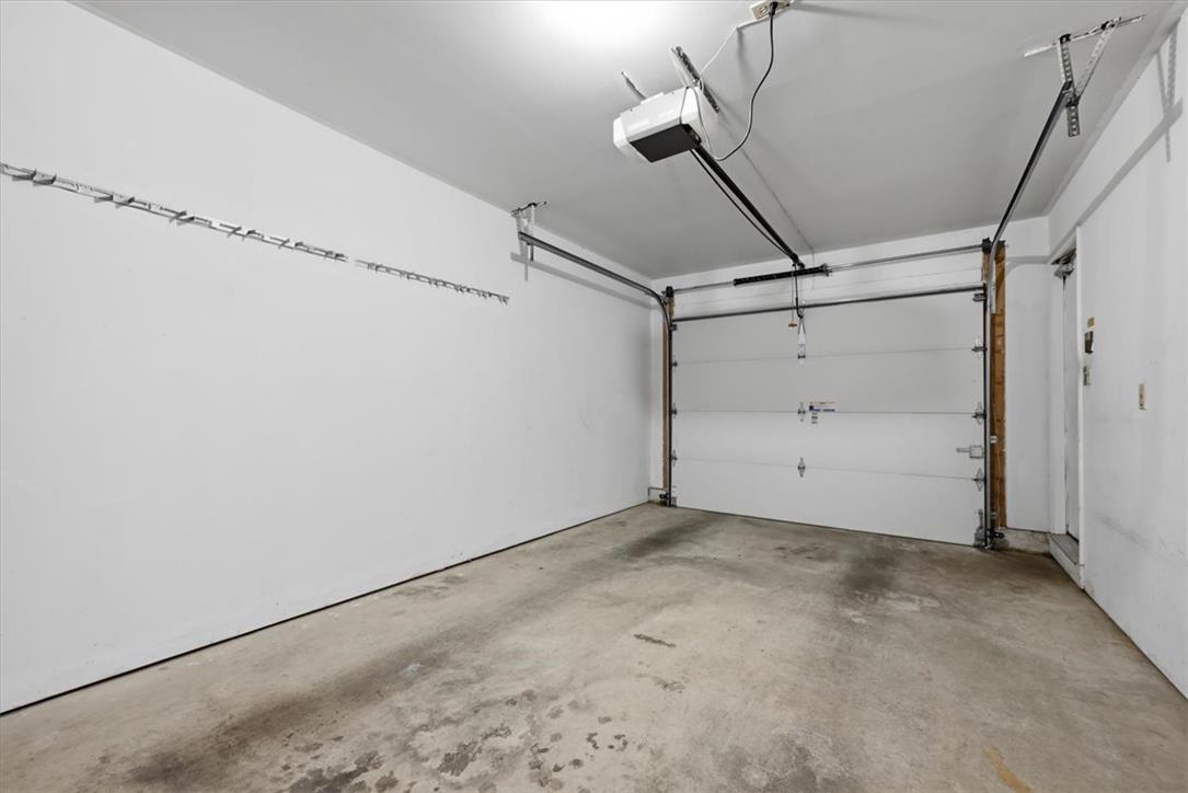 1902 West Walnut Street Property Photo 27