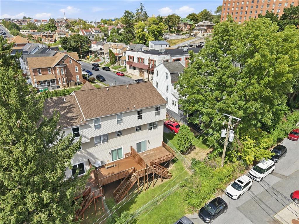 1902 West Walnut Street Property Photo 35