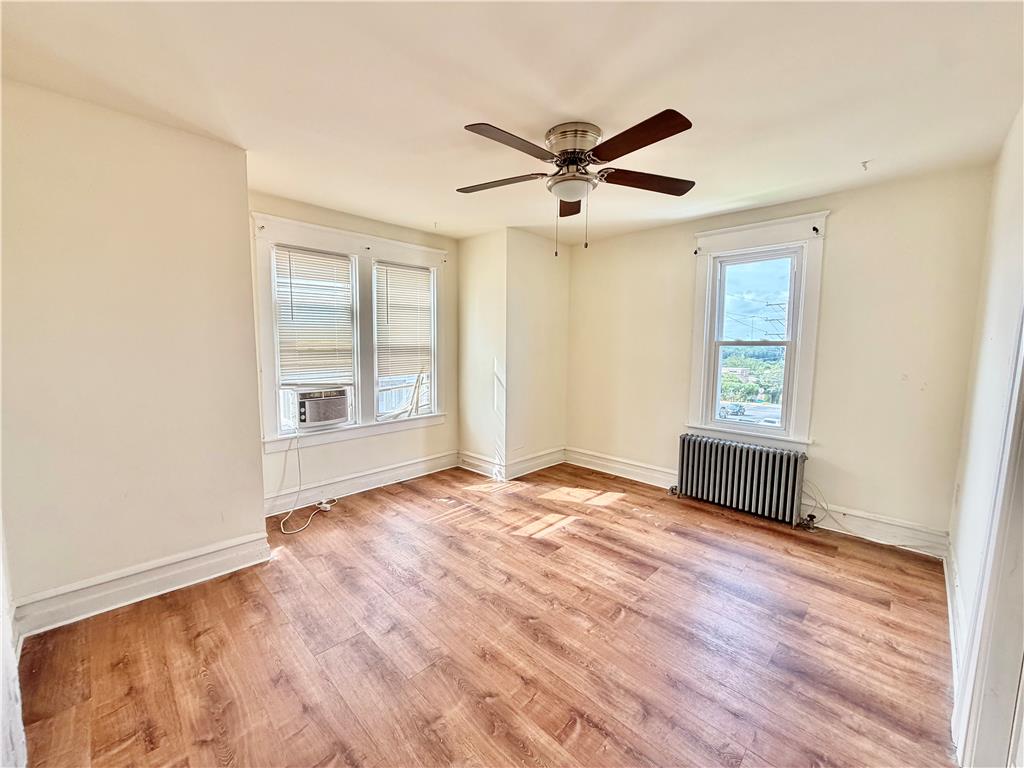 227 East Elm Street Property Photo 11