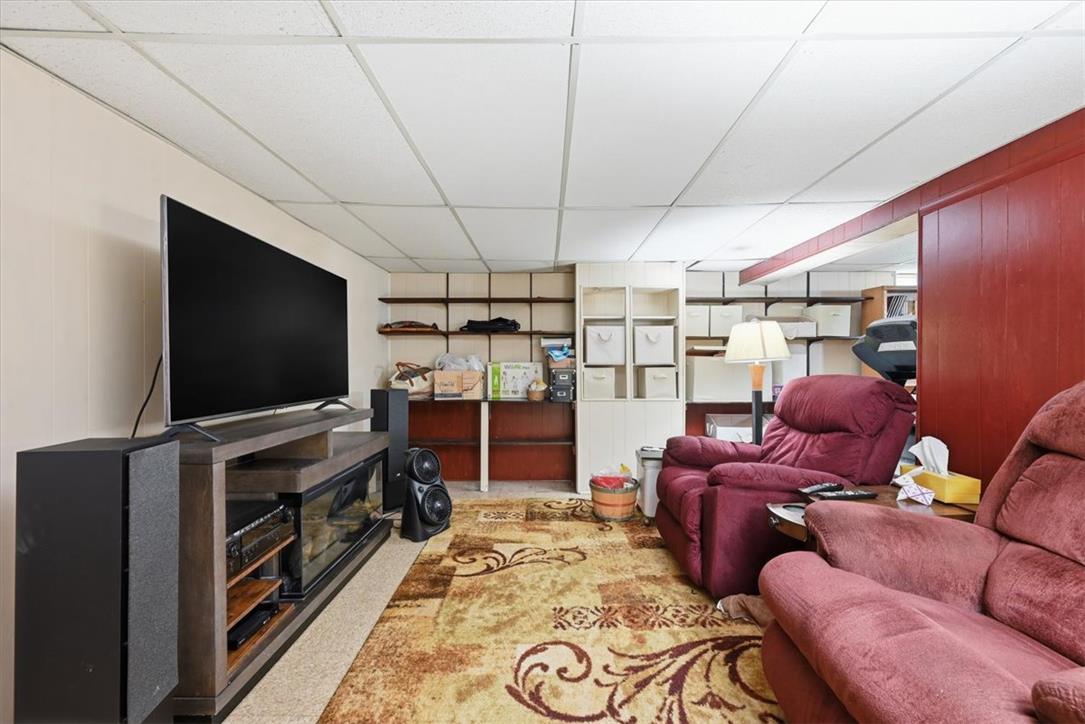 2029 West Walnut Street Property Photo 48