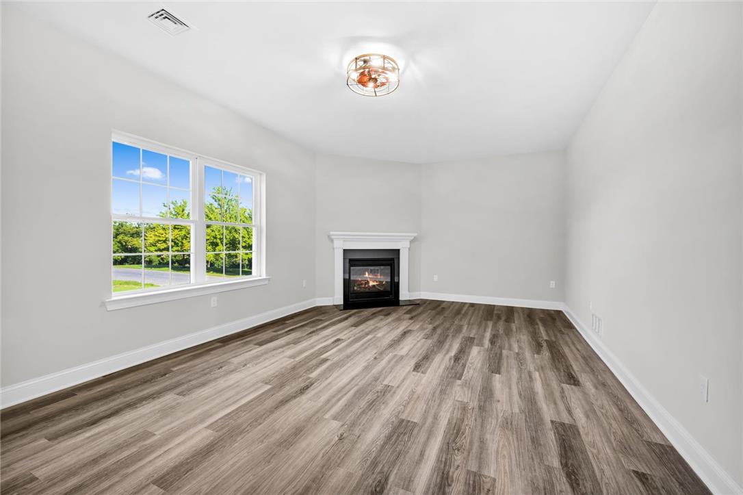 312 Stone Alley Property Photo 8