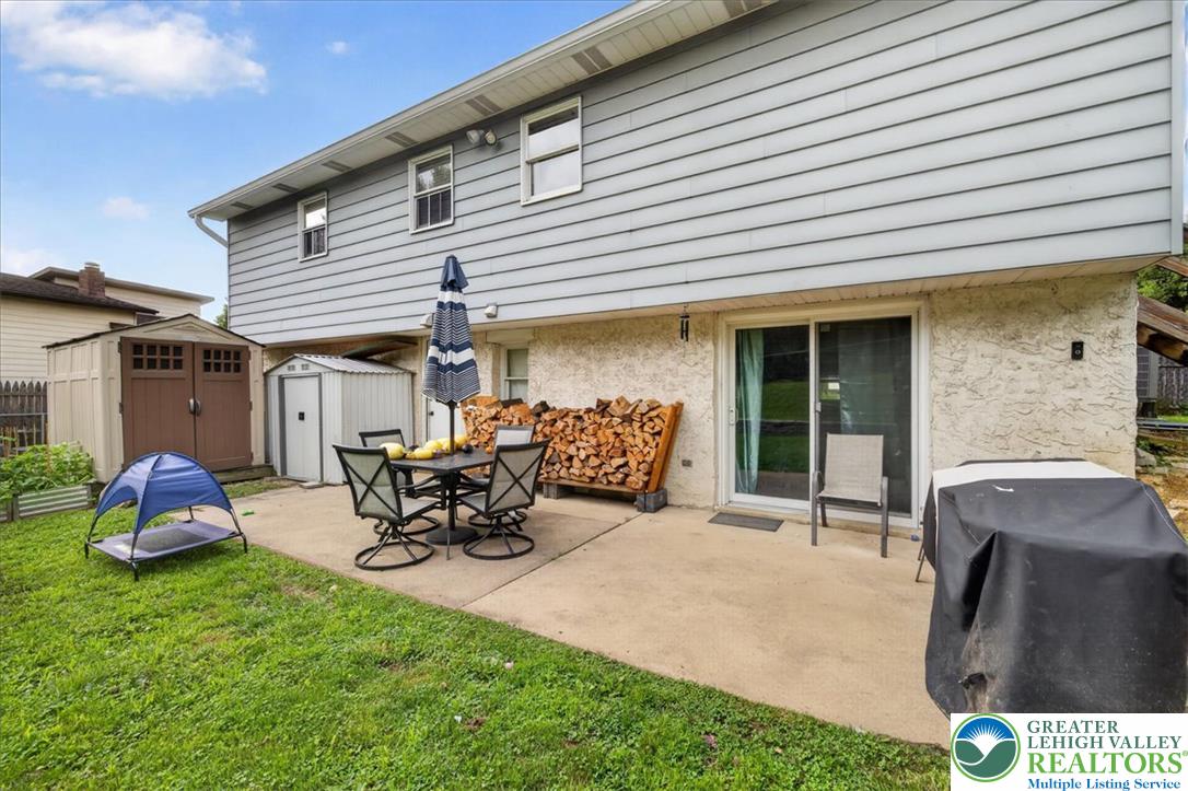 1448 Garden Avenue Property Photo 3