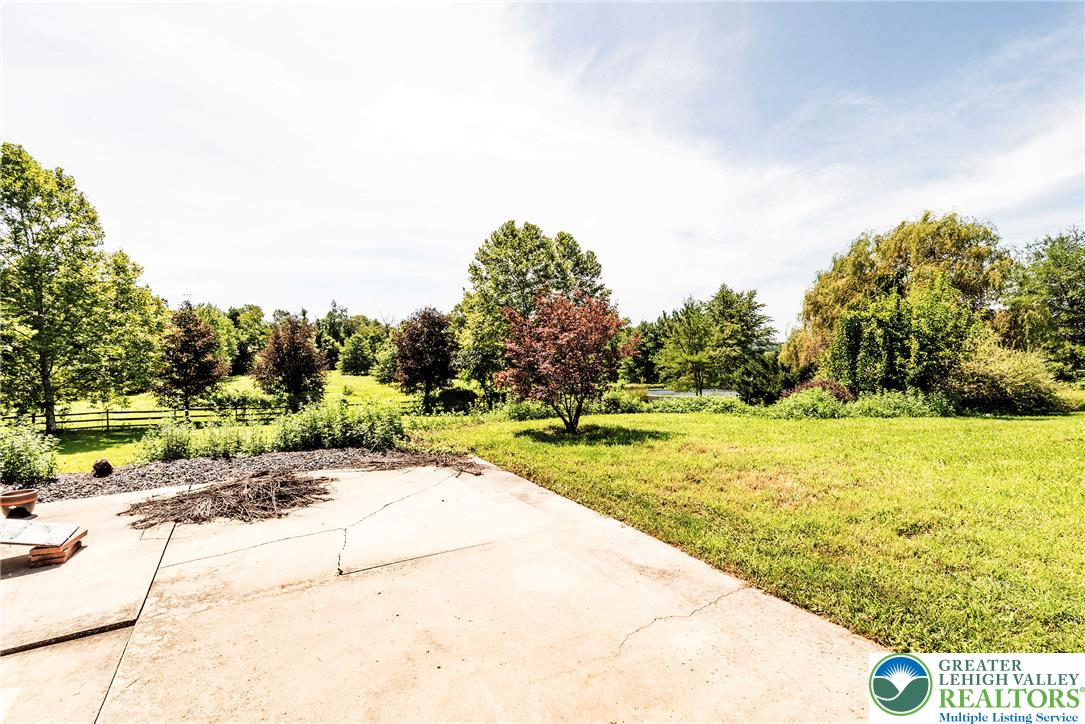 1603 Kings Court Property Photo 31