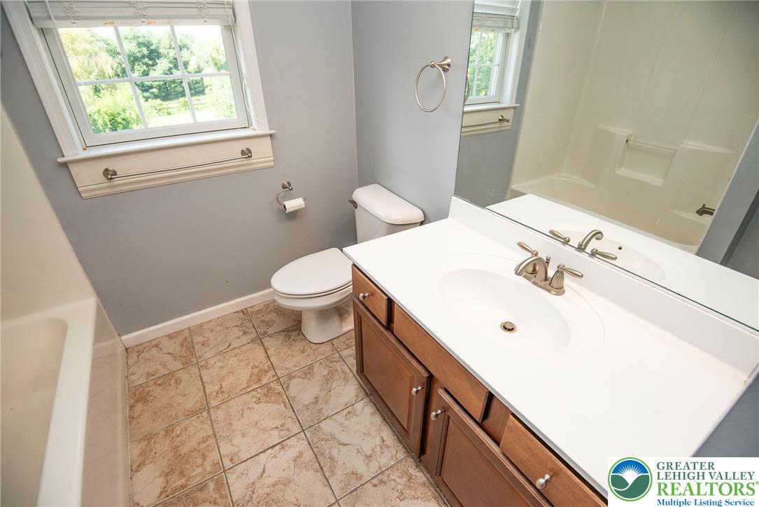 1603 Kings Court Property Photo 48