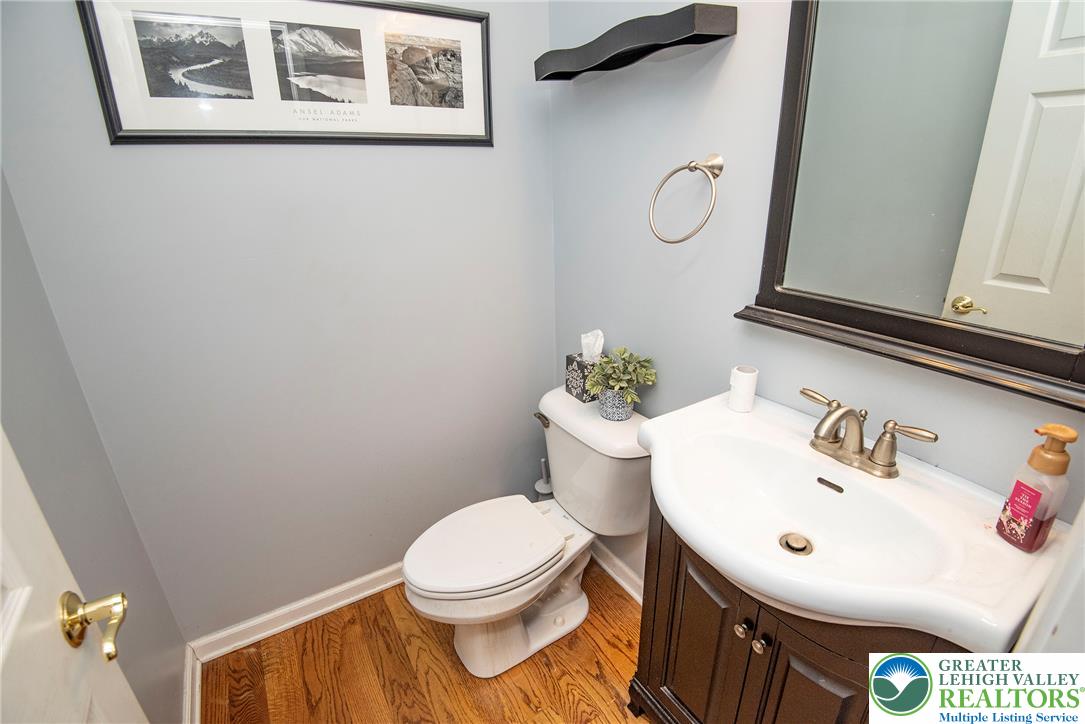 1603 Kings Court Property Photo 60