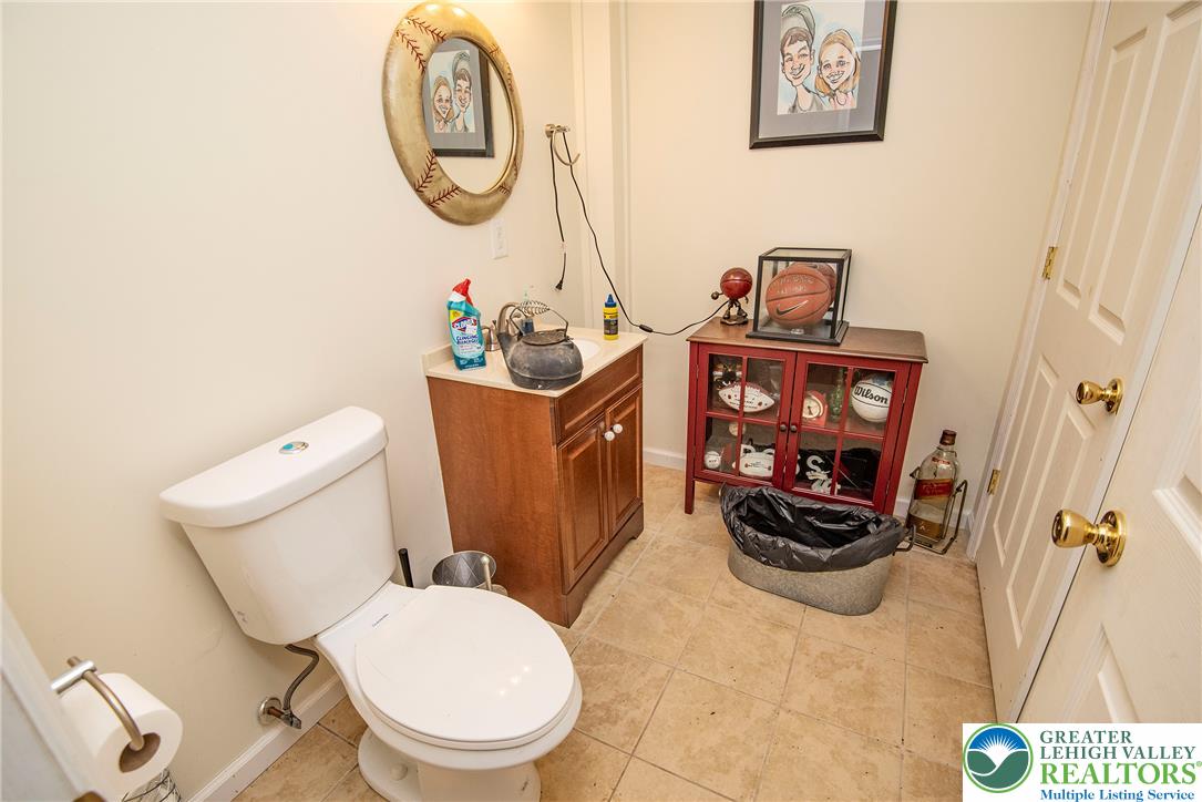 1603 Kings Court Property Photo 67