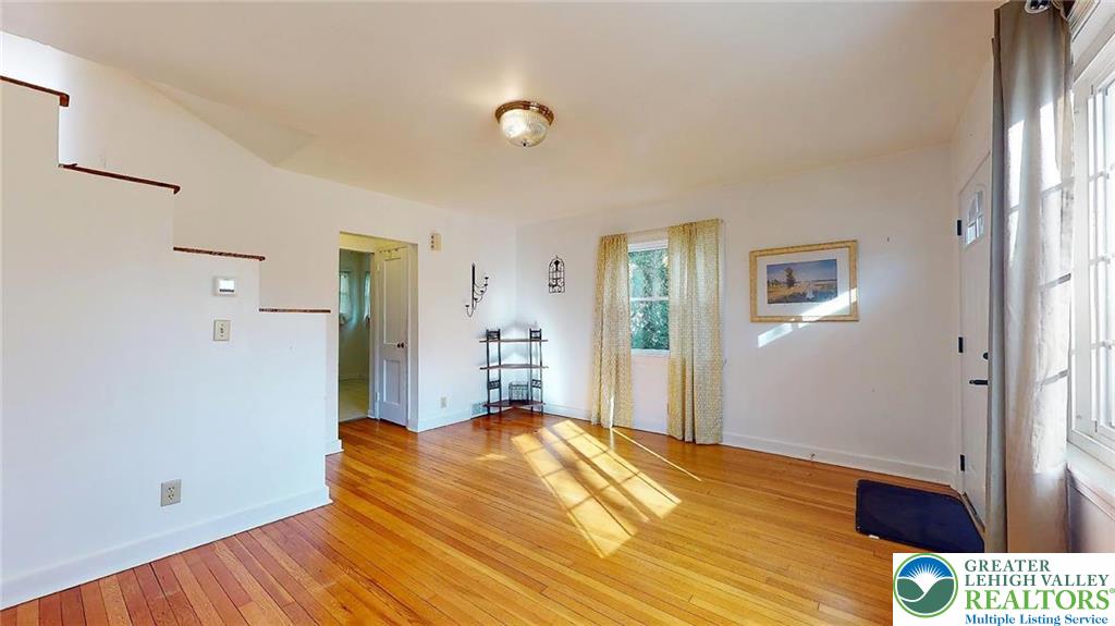 2331 West Washington Street Property Photo 3