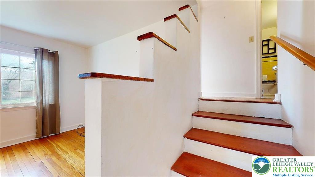 2331 West Washington Street Property Photo 6