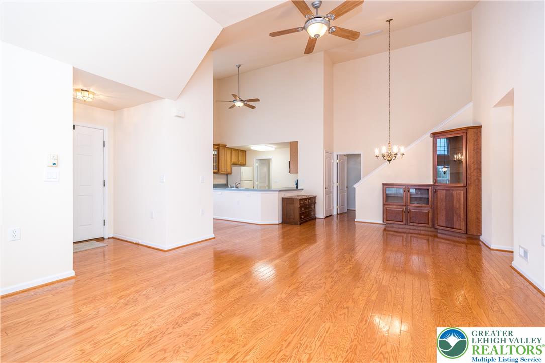 2869 Donegal Drive Property Photo 4