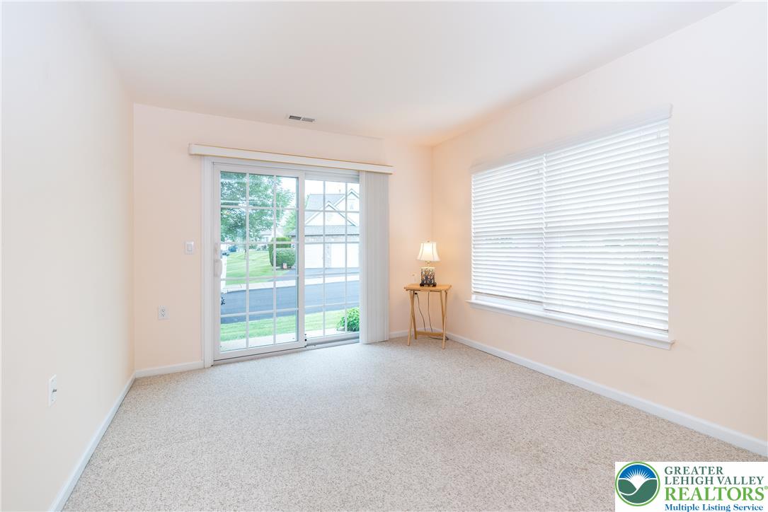 2869 Donegal Drive Property Photo 7