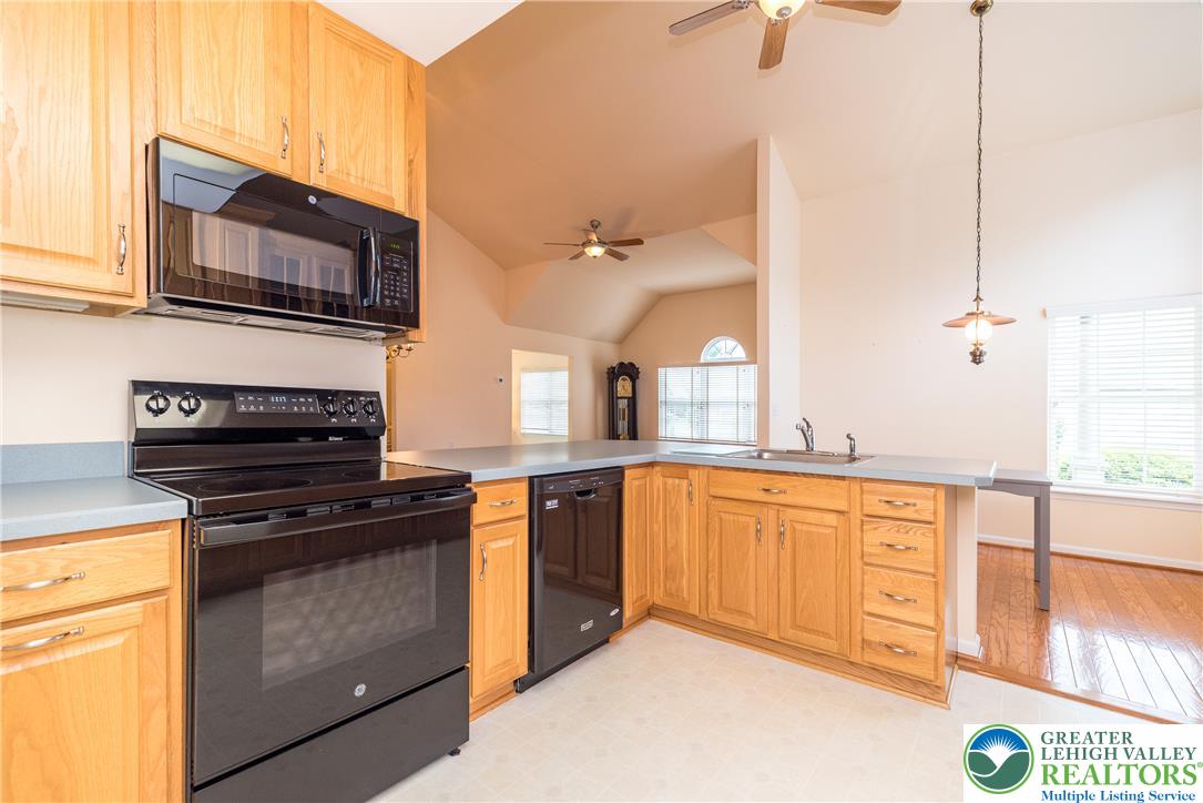 2869 Donegal Drive Property Photo 12