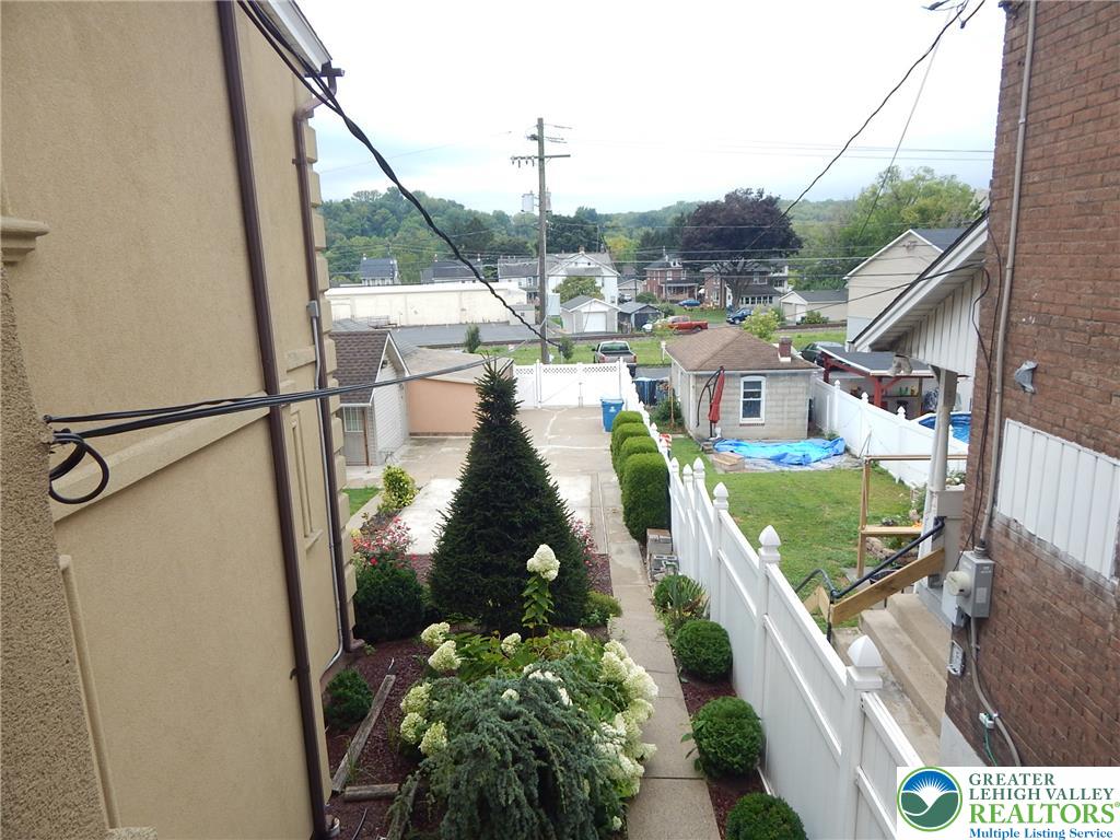 1778 Main Street 2nd Floor Property Photo 3