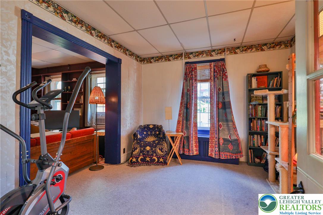 12 East North Street Property Photo 5