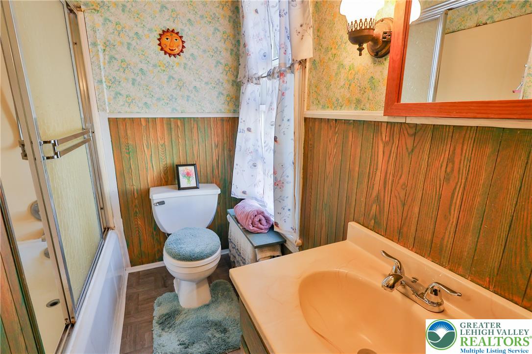 12 East North Street Property Photo 19