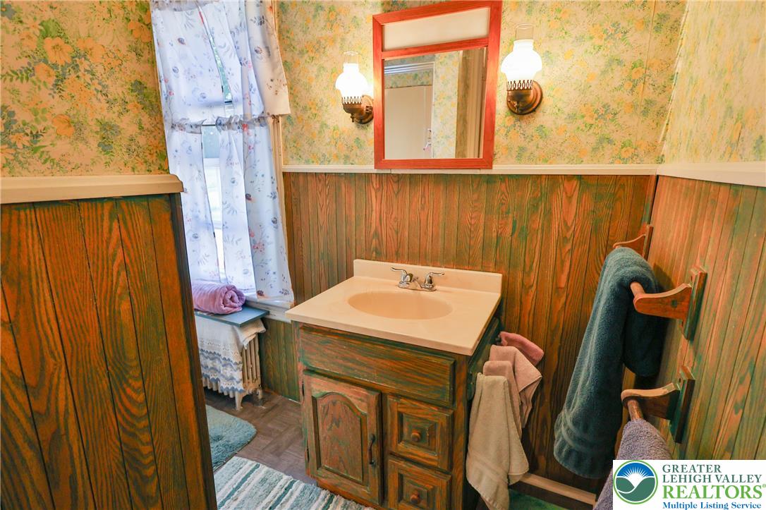 12 East North Street Property Photo 20