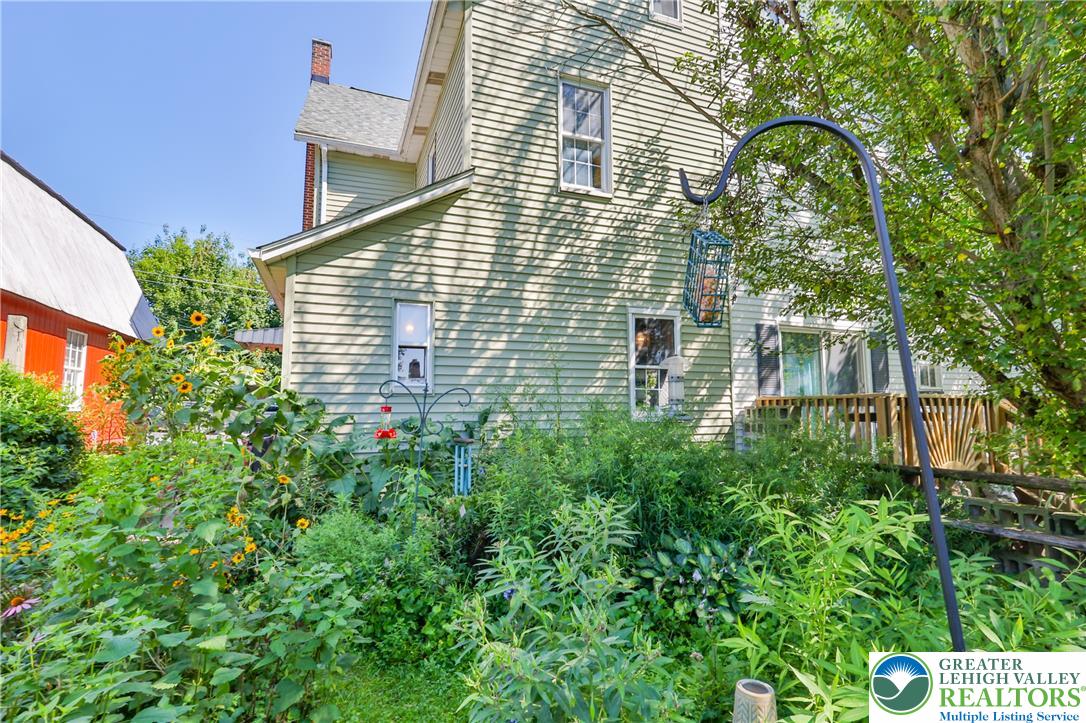 12 East North Street Property Photo 21