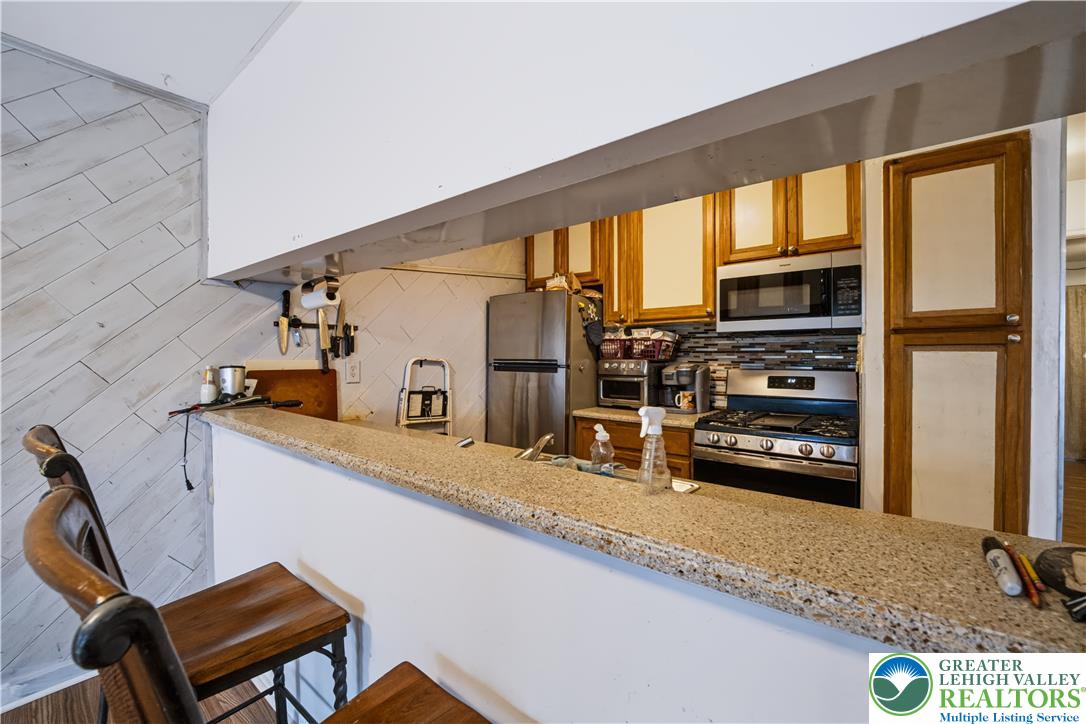 609 Glen Lane Property Photo 4
