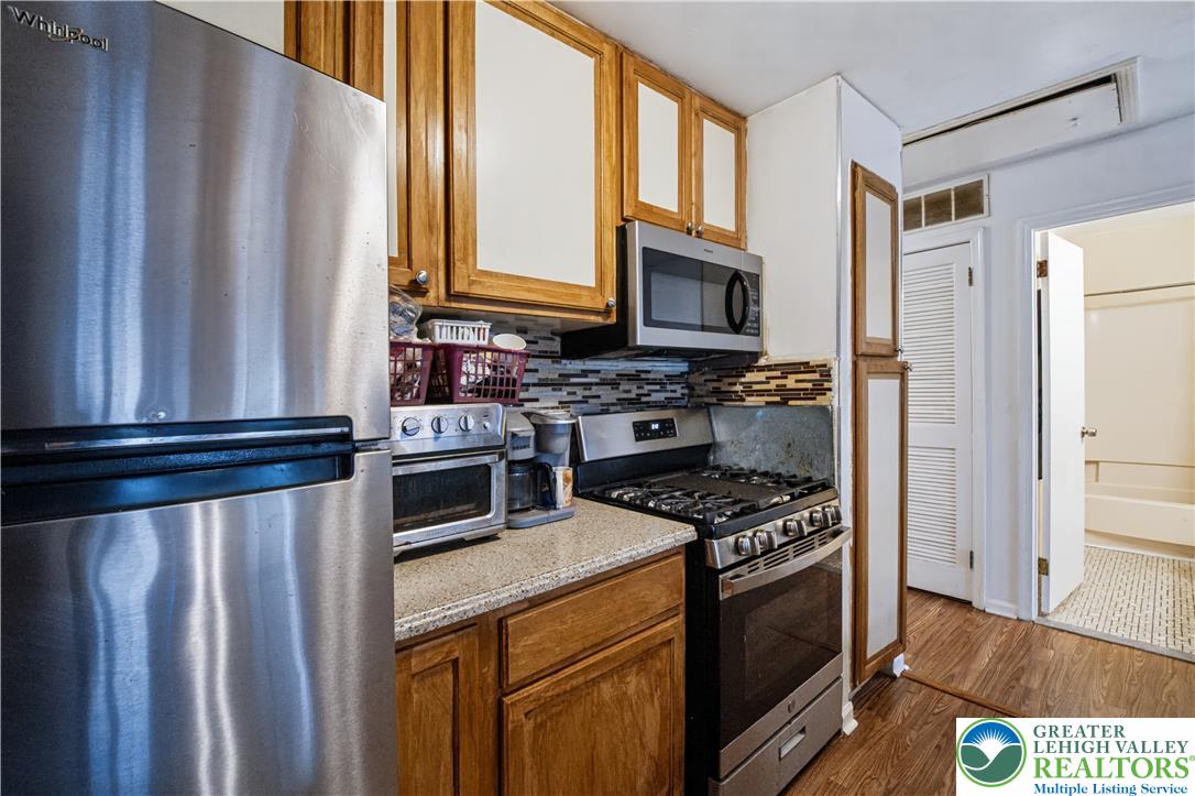 609 Glen Lane Property Photo 6