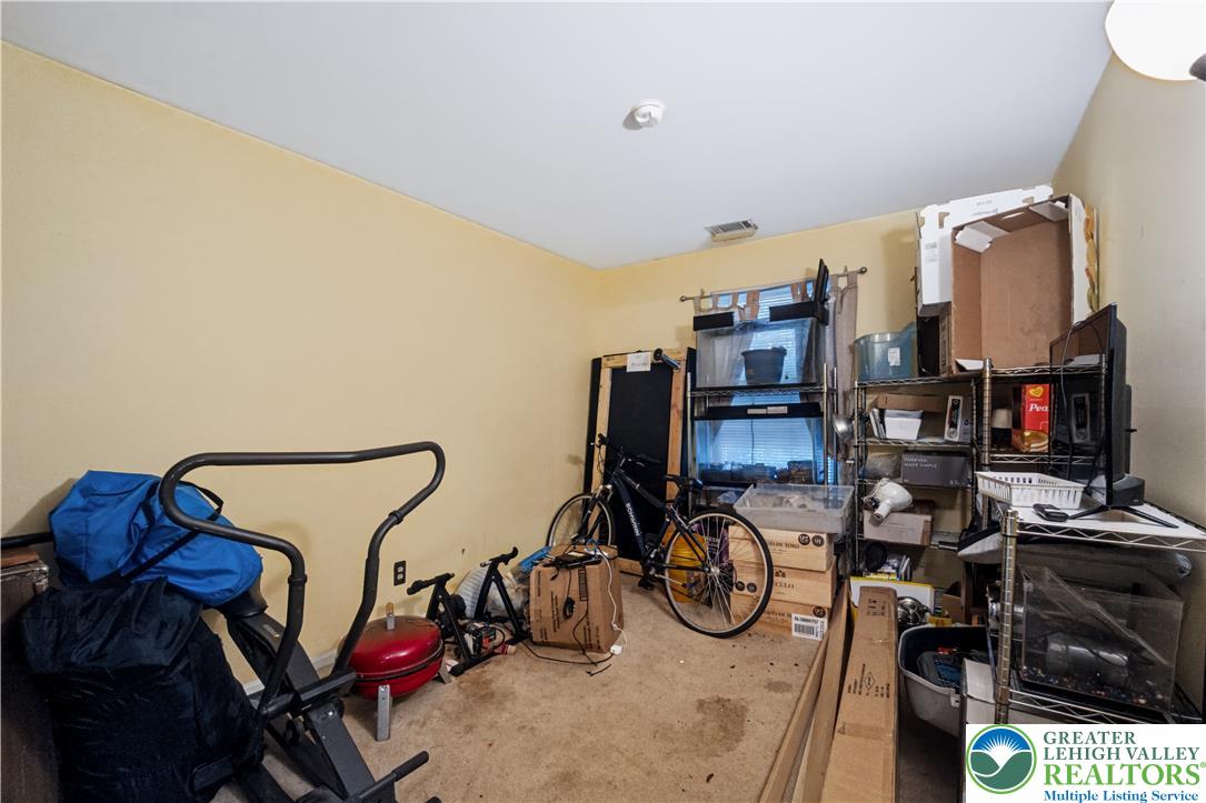 609 Glen Lane Property Photo 11