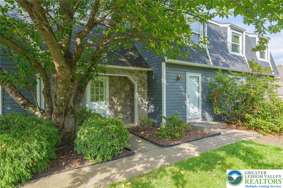 26 Russet Drive Property Photo 2