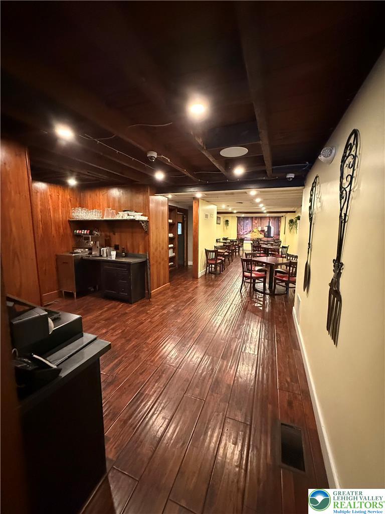 1028 Broadway Property Photo 11