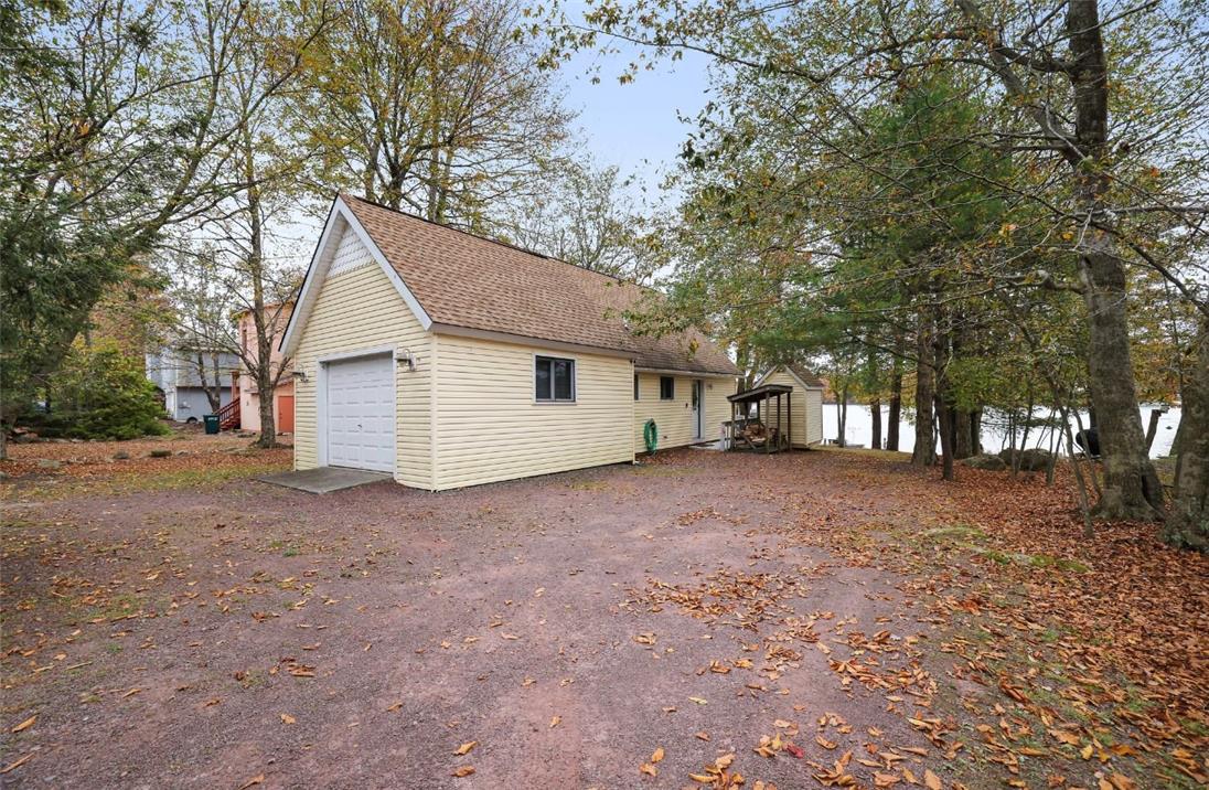 6063 Boardwalk Drive Property Photo 3