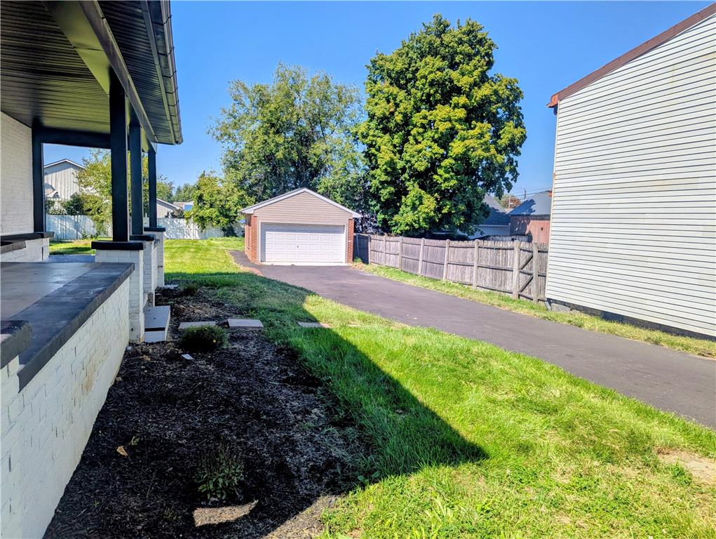 2815 Willow Street Property Photo 9