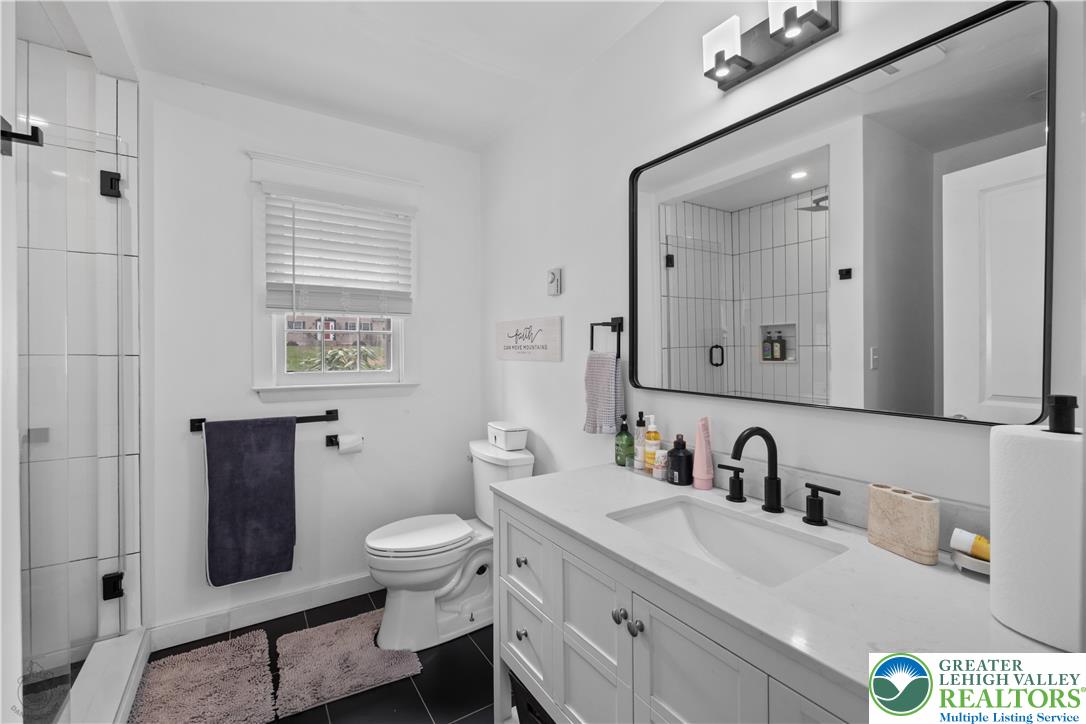 3325 River Road Property Photo 14