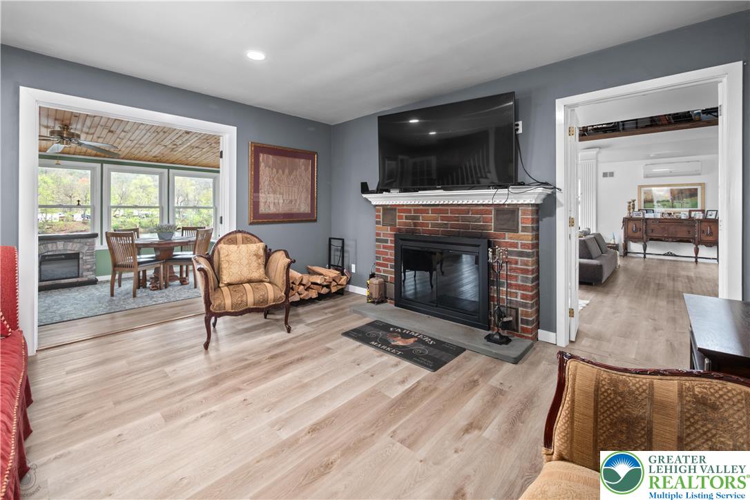 3325 River Road Property Photo 16