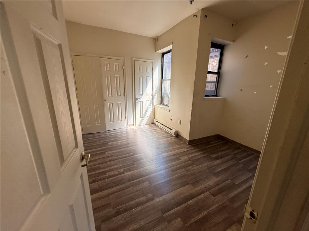 823 East 4th 4 Property Photo 6