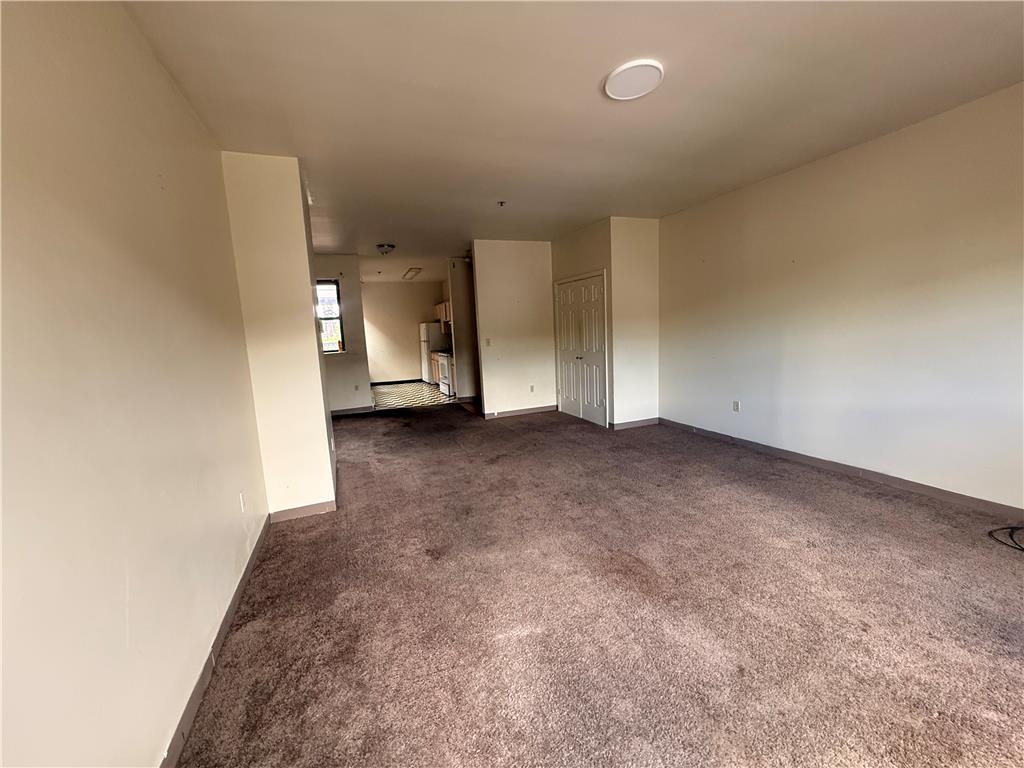 823 East 4th 4 Property Photo 12