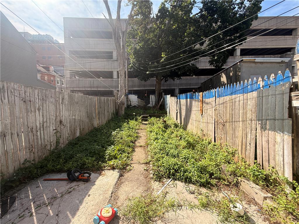 448 West Gordon Street Property Photo 14