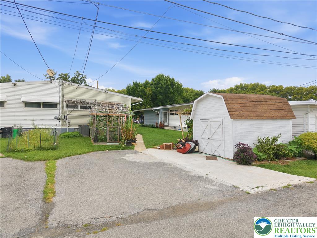 736 North Saint Lucas Street Property Photo 16
