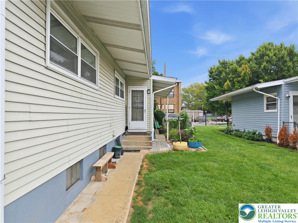736 North Saint Lucas Street Property Photo 21