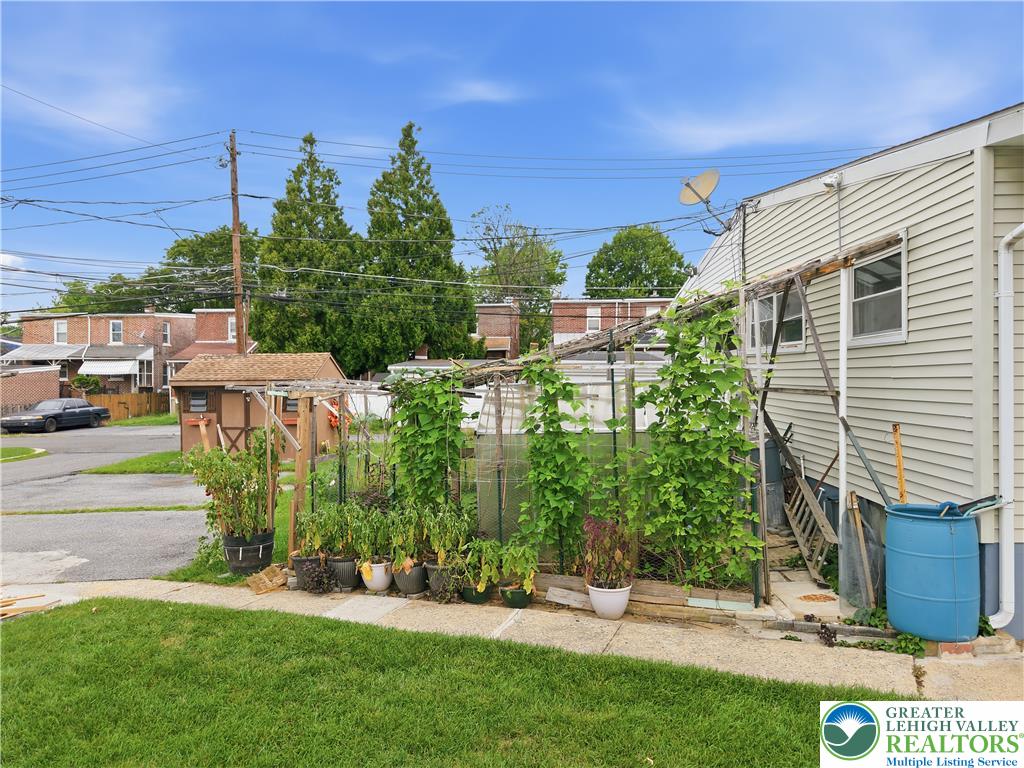 736 North Saint Lucas Street Property Photo 23