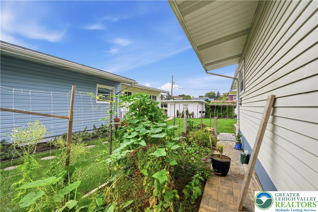736 North Saint Lucas Street Property Photo 24
