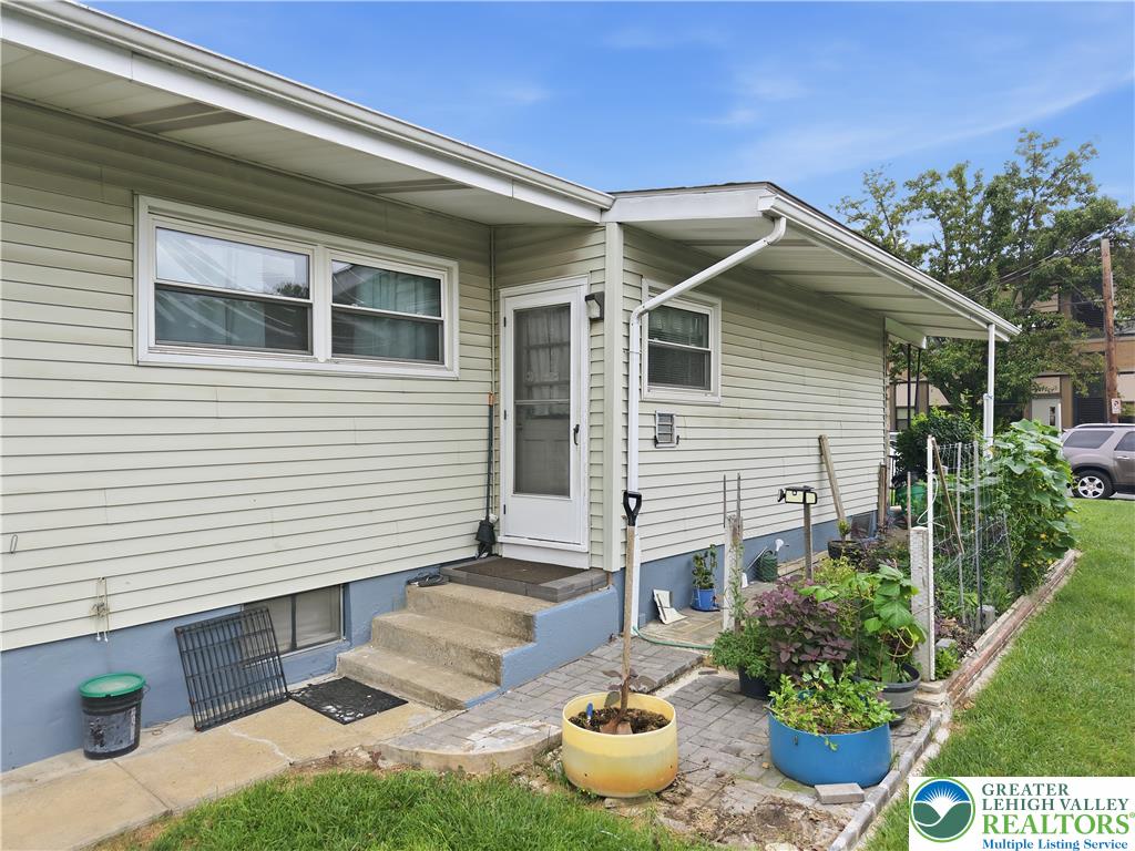 736 North Saint Lucas Street Property Photo 26