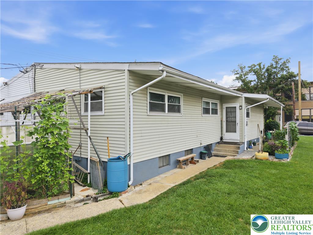 736 North Saint Lucas Street Property Photo 27