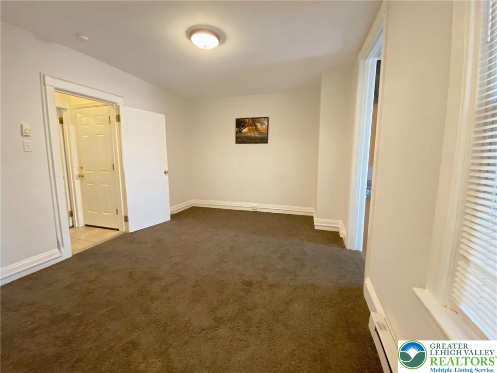 429 East 4th Street 2nd Floor Property Photo 10