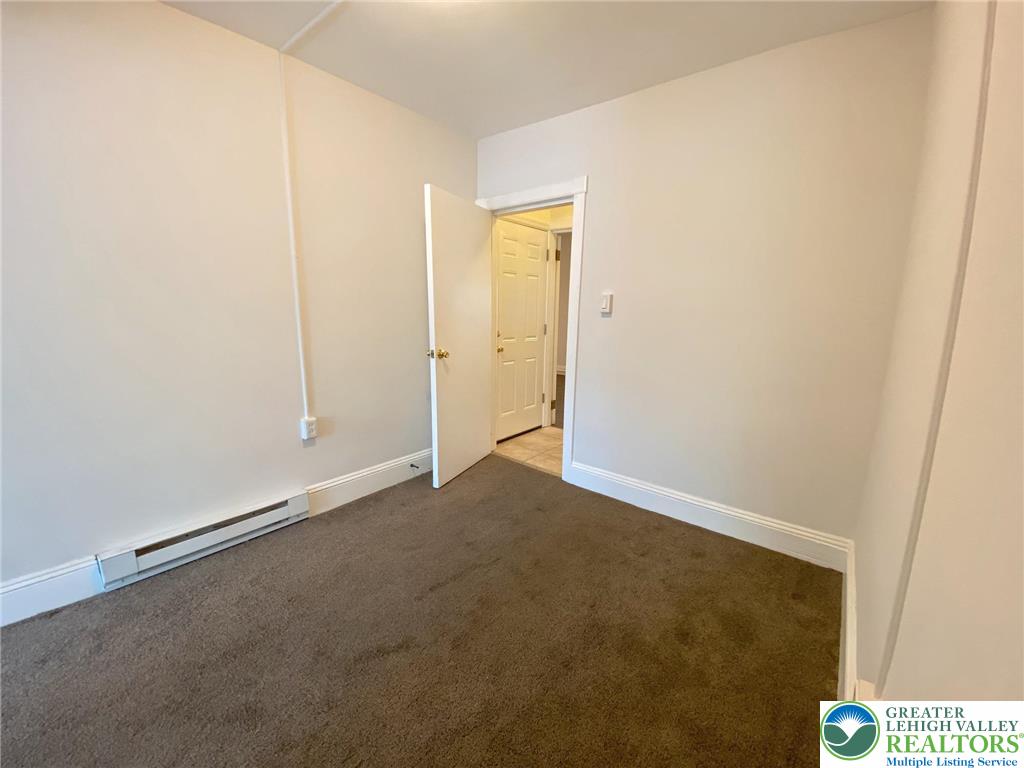 429 East 4th Street 2nd Floor Property Photo 14