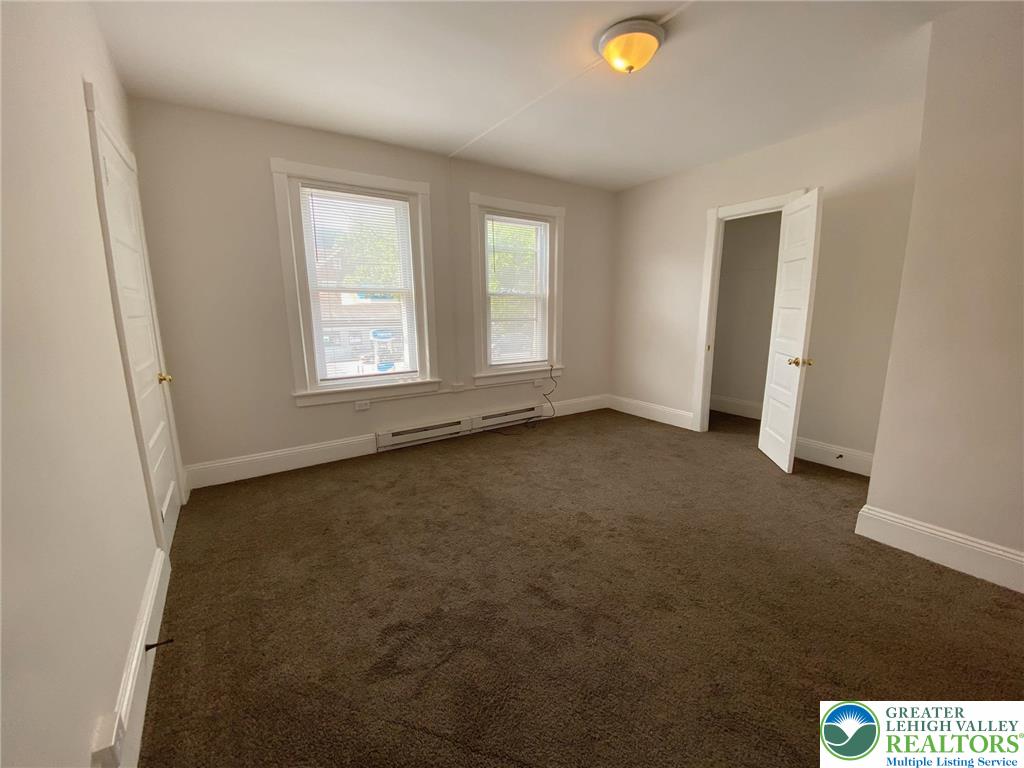 429 East 4th Street 2nd Floor Property Photo 17