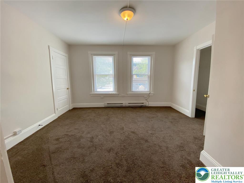 429 East 4th Street 2nd Floor Property Photo 19