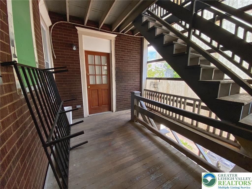 429 East 4th Street 2nd Floor Property Photo 20