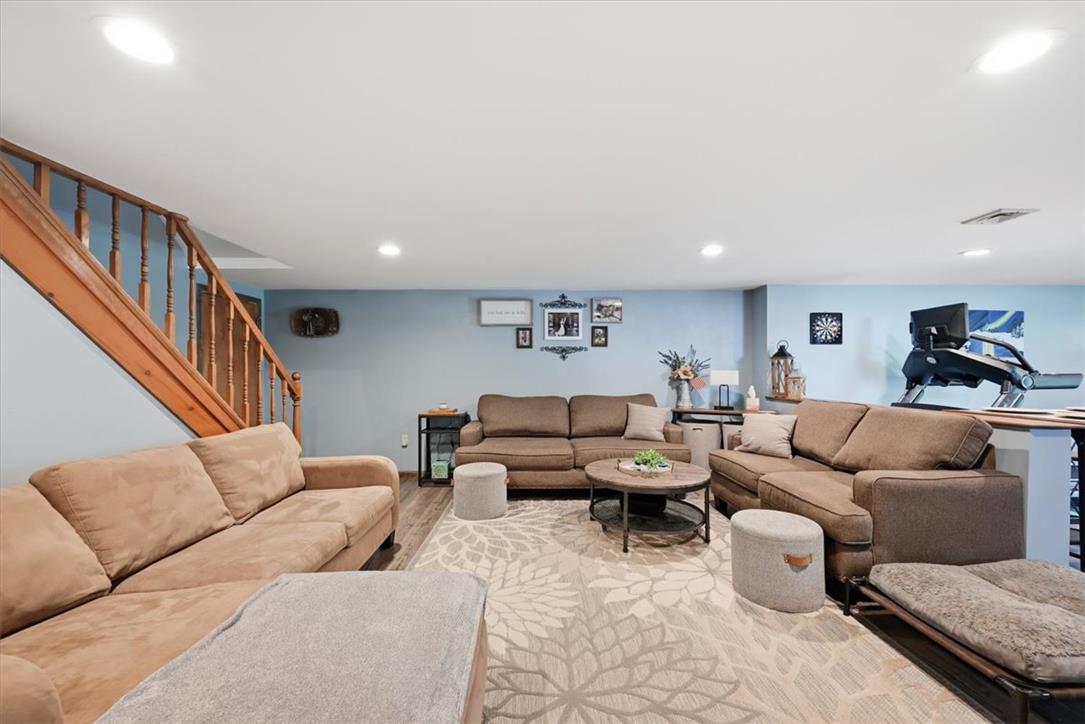7722 Sechler Road Property Photo 31